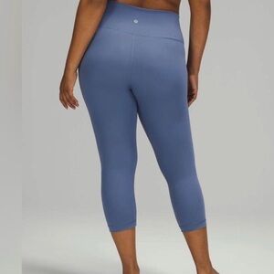 Lululemon Wunder Under Cropped Leggings 21" Luxtreme Blue Water Drop Size 16 Gym
